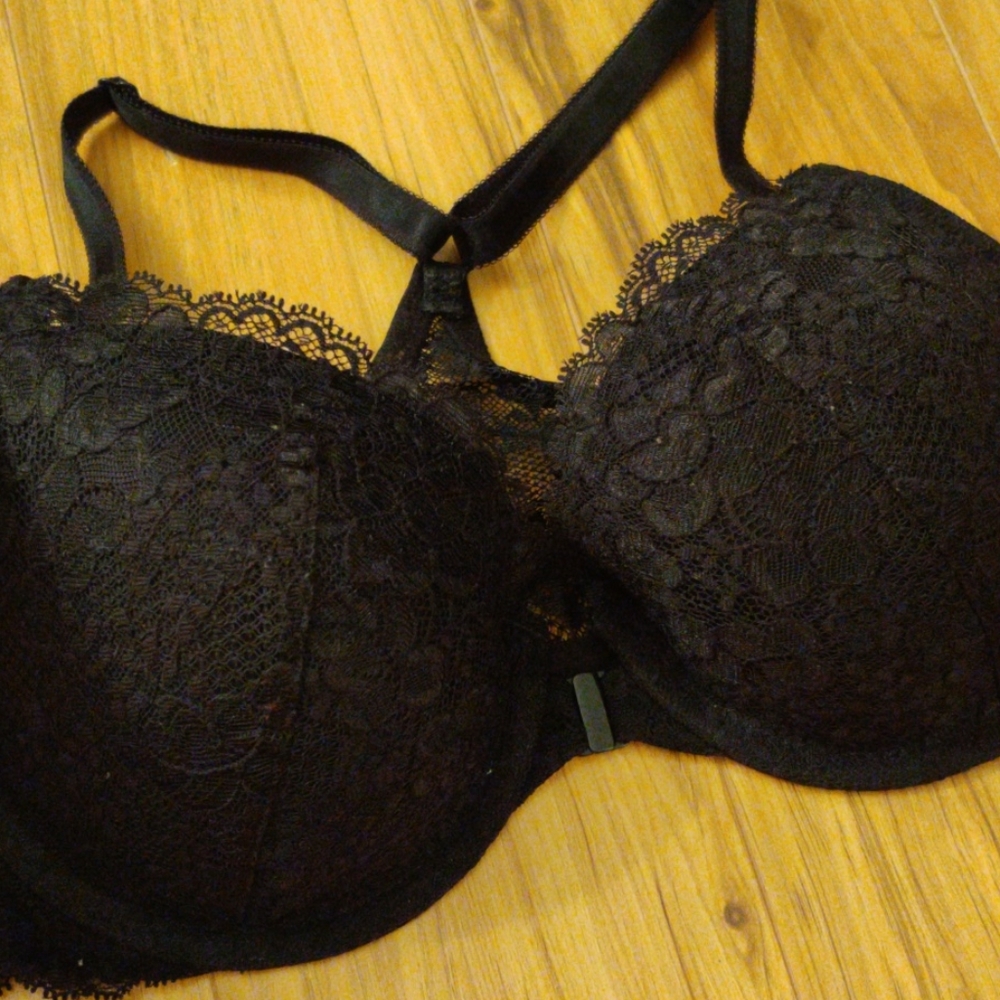 Black Lacy Victoria Secret Bra
